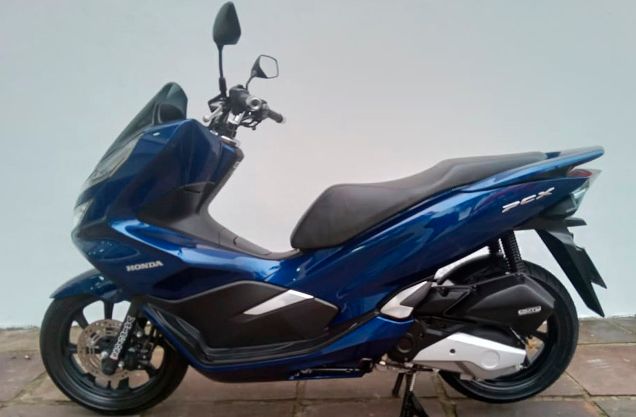 Honda PCX 150 AZUL 2020/2020 VALECROSS HONDA DREAM LAJEADO / Carros no Vale