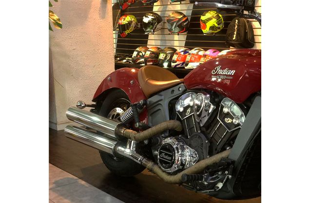 INDIAN SCOUT VERMELHA 2016/2016 VALECROSS HONDA DREAM LAJEADO / Carros no Vale