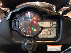 Suzuki DL 1000 XT V-STROM BRANCA 2018/2019 VALECROSS HONDA DREAM LAJEADO / Carros no Vale