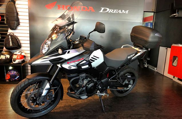 Suzuki DL 1000 XT V-STROM BRANCA 2018/2019 VALECROSS HONDA DREAM LAJEADO / Carros no Vale