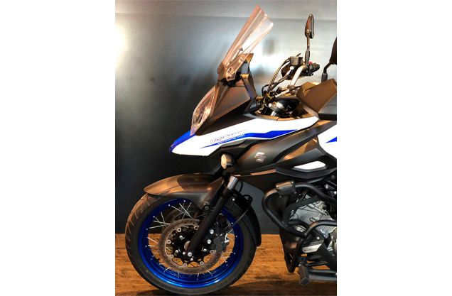 Suzuki DL 650XT V-STROM BRANCA 2019/2020 VALECROSS HONDA DREAM LAJEADO / Carros no Vale