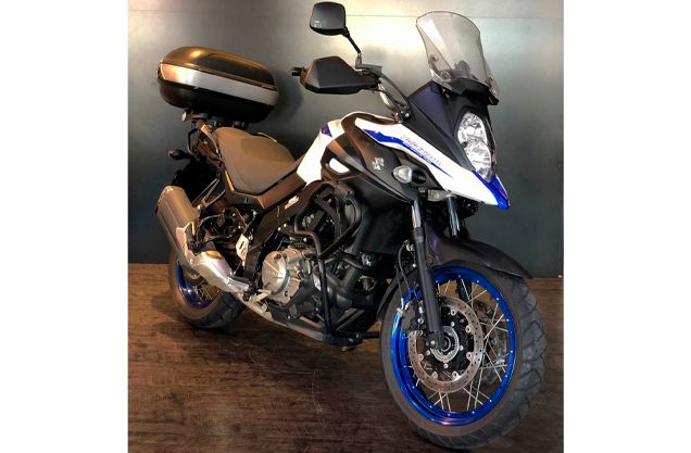 Suzuki DL 650XT V-STROM BRANCA 2019/2020 VALECROSS HONDA DREAM LAJEADO / Carros no Vale