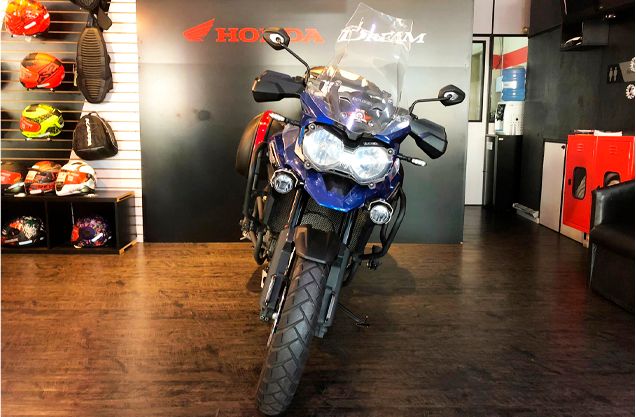 Triumph TIGER 1200 EXPLORER XCA AZUL 2017/2018 VALECROSS HONDA DREAM LAJEADO / Carros no Vale