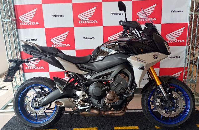 YAMAHA MT-09 TRACER GT PRETA 2019/2020 VALECROSS HONDA DREAM LAJEADO / Carros no Vale