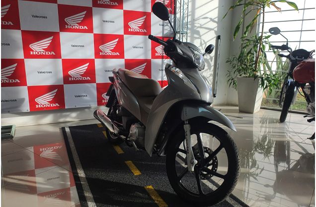 Honda BIZ 125 PRATA 2019/2019 VALECROSS HONDA DREAM LAJEADO / Carros no Vale