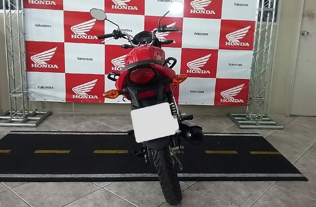 Honda CG 125I FAN VERMELHA 2018/2018 VALECROSS HONDA DREAM LAJEADO / Carros no Vale