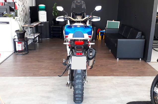 Honda CRF 1000L AFRICA TWIN ADVENTURE SPORTS BRANCA 2019/2020 VALECROSS HONDA DREAM LAJEADO / Carros no Vale