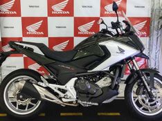 HONDA NC 750X VERDE 2018/2019 VALECROSS HONDA DREAM LAJEADO / Carros no Vale