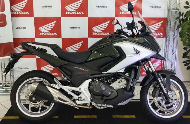 HONDA NC 750X VERDE 2018/2019 VALECROSS HONDA DREAM LAJEADO / Carros no Vale