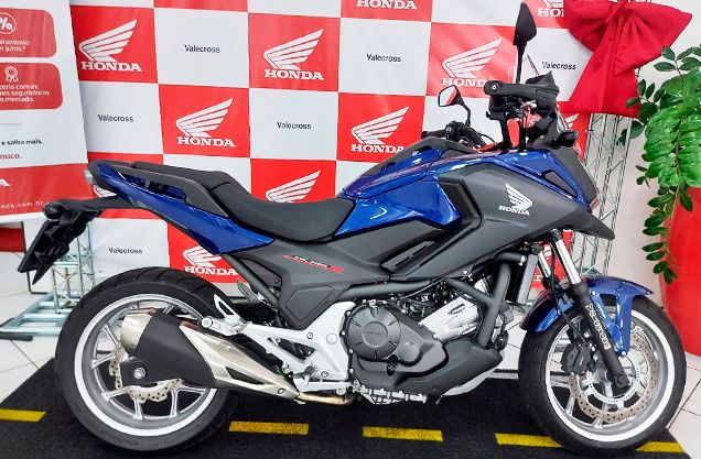 HONDA NC 750X AZUL 2021/2021 VALECROSS HONDA DREAM LAJEADO / Carros no Vale