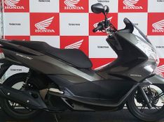 HONDA PCX 150 CINZA 2016/2016 VALECROSS HONDA DREAM LAJEADO / Carros no Vale