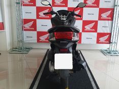 HONDA PCX 150 CINZA 2016/2016 VALECROSS HONDA DREAM LAJEADO / Carros no Vale