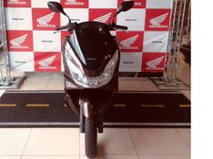 Honda PCX 150 DELUXE MARROM 2018/2018 VALECROSS HONDA DREAM LAJEADO / Carros no Vale