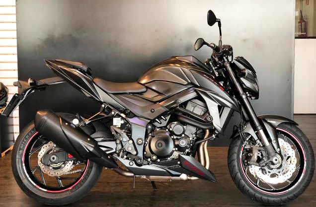 Suzuki GSX-S 750 PRETA 2018/2019 VALECROSS HONDA DREAM LAJEADO / Carros no Vale