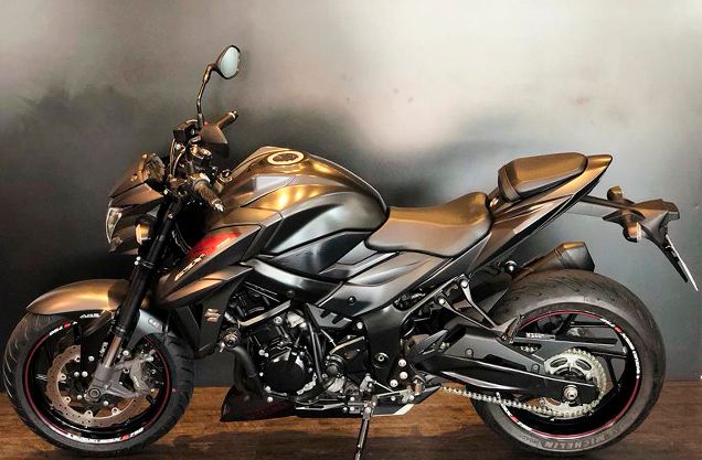 Suzuki GSX-S 750 PRETA 2018/2019 VALECROSS HONDA DREAM LAJEADO / Carros no Vale