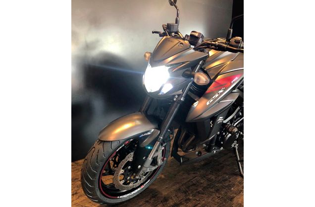 Suzuki GSX-S 750 PRETA 2018/2019 VALECROSS HONDA DREAM LAJEADO / Carros no Vale