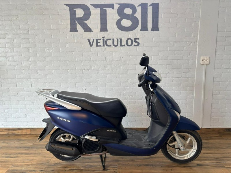 HONDA MOTOS LEAD 110 2013/2014 RT 811 VEÍCULOS ARROIO DO MEIO / Carros no Vale