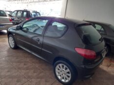 PEUGEOT 206 1.6 SOLEIL 8V 2000/2000 SCHAEFER AUTOMÓVEIS TEUTÔNIA / Carros no Vale