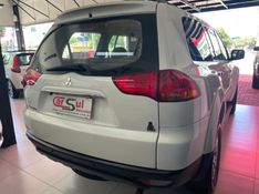 Mitsubishi PAJERO DAKAR HPE 3.2 2011 CARSUL VEÍCULOS LAJEADO / Carros no Vale