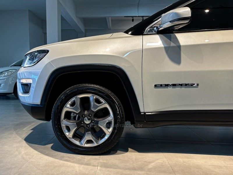 JEEP COMPASS 2.0 16V LIMITED 4X4 2018/2018 PRIDE MOTORS CAXIAS DO SUL / Carros no Vale