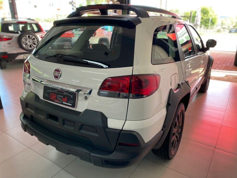 Fiat PALIO WEEKEND ADVENTURE 1.8 2019 CARSUL VEÍCULOS LAJEADO / Carros no Vale