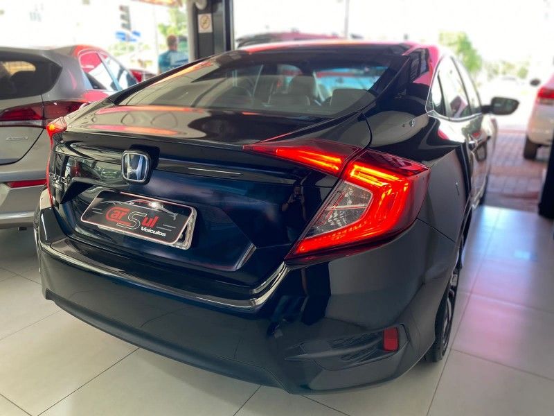 Honda CIVIC SEDAN EX 2017 CARSUL VEÍCULOS LAJEADO / Carros no Vale