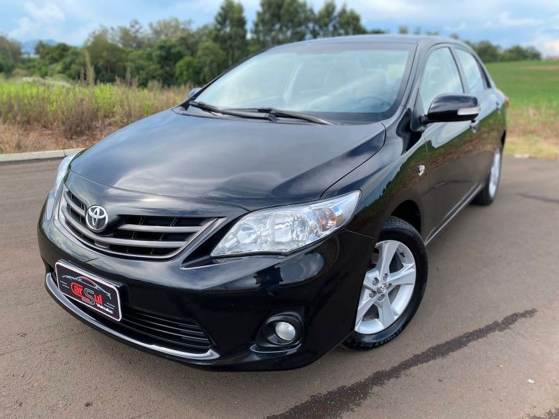 Toyota COROLLA XEi 2.0 2014 CARSUL VEÍCULOS LAJEADO / Carros no Vale