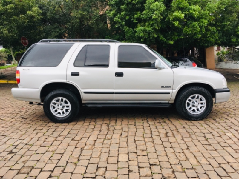 CHEVROLET BLAZER 2.5 DLX 4X4 8V - 1999