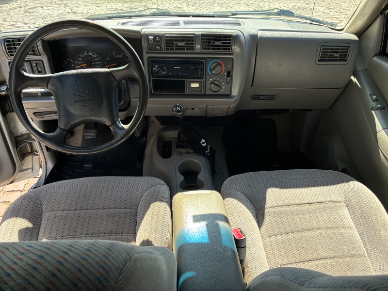 CHEVROLET BLAZER 2.5 DLX 4X4 8V 1999/1999 COMPLETO VEÍCULOS GUAPORÉ / Carros no Vale