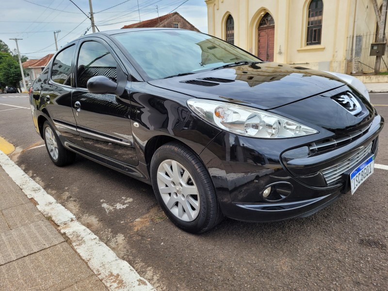 PEUGEOT 207 SEDAN PASSION XS 2011/2012 ADRIANO VEÍCULOS CRUZEIRO DO SUL / Carros no Vale