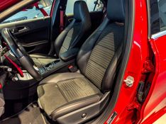 MERCEDES-BENZ A 250 2.0 SPORT TURBO AUTOMATIZADO 2017/2017 PRIDE MOTORS CAXIAS DO SUL / Carros no Vale