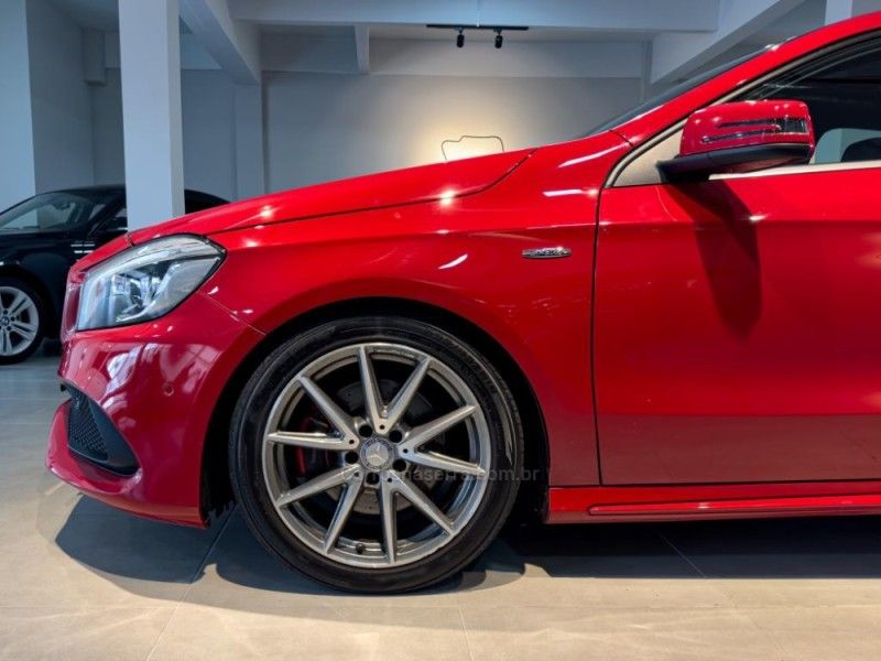 MERCEDES-BENZ A 250 2.0 SPORT TURBO AUTOMATIZADO 2017/2017 PRIDE MOTORS CAXIAS DO SUL / Carros no Vale