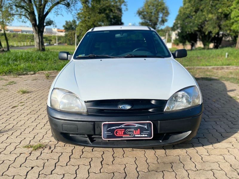 Ford COURIER L 1.6 2012 CARSUL VEÍCULOS LAJEADO / Carros no Vale