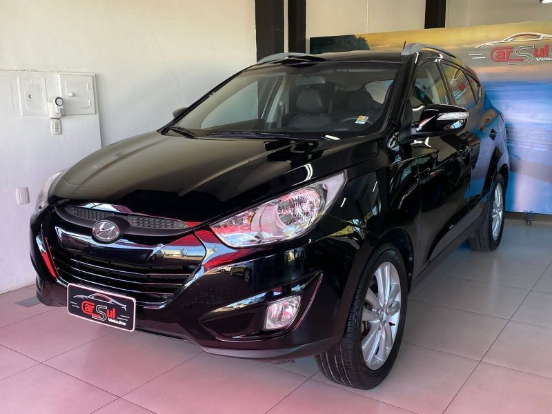 Hyundai IX35 GLS 2.0 2014 CARSUL VEÍCULOS LAJEADO / Carros no Vale