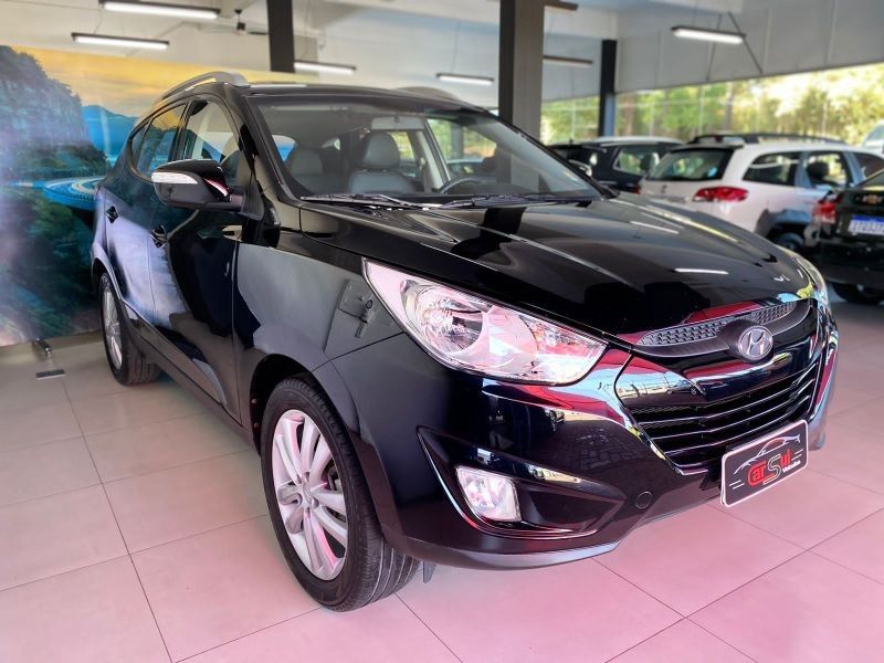 Hyundai IX35 GLS 2.0 2014 CARSUL VEÍCULOS LAJEADO / Carros no Vale