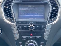 Hyundai SANTA FÉ 3.3 V6 2016 CARSUL VEÍCULOS LAJEADO / Carros no Vale
