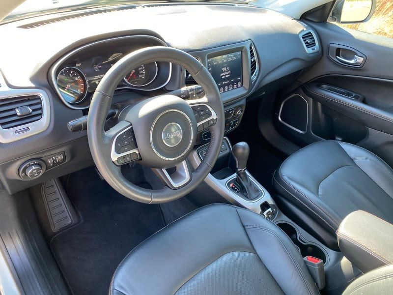 Jeep COMPASS LONGITUDE 2.0 2019 CARSUL VEÍCULOS LAJEADO / Carros no Vale