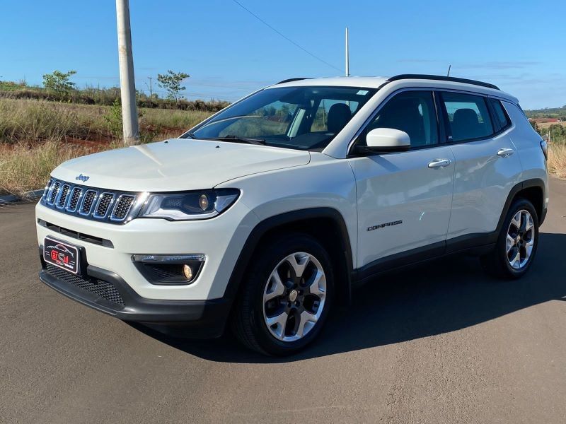 Jeep COMPASS LONGITUDE 2.0 2019 CARSUL VEÍCULOS LAJEADO / Carros no Vale