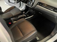 Mitsubishi OUTLANDER COMFORT PACK 2.0 2018 CARSUL VEÍCULOS LAJEADO / Carros no Vale