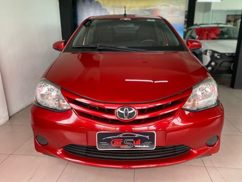 Toyota ETIOS X 1.3 2017 CARSUL VEÍCULOS LAJEADO / Carros no Vale