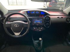 Toyota ETIOS X 1.3 2017 CARSUL VEÍCULOS LAJEADO / Carros no Vale