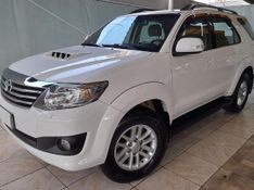 Toyota HILUX SW4 SRV 3.0 16V 2015 CARSUL VEÍCULOS LAJEADO / Carros no Vale