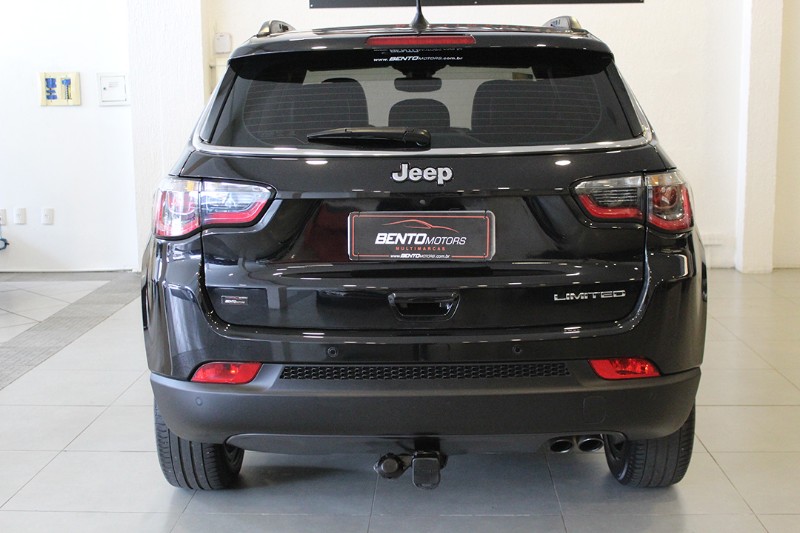 JEEP COMPASS 2.0 16V FLEX LIMITED AUTOMÁTICO 2018/2018 BENTO MOTORS BENTO GONÇALVES / Carros no Vale