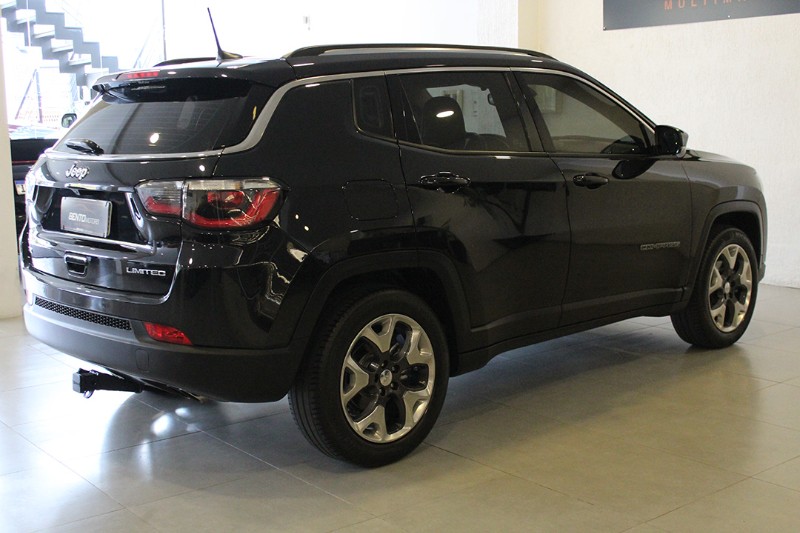 JEEP COMPASS 2.0 16V FLEX LIMITED AUTOMÁTICO 2018/2018 BENTO MOTORS BENTO GONÇALVES / Carros no Vale