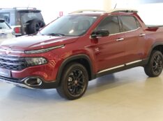 FIAT TORO VOLCANO 2.0 4X4 TURBO DIESEL 2016/2016 BENTO MOTORS BENTO GONÇALVES / Carros no Vale