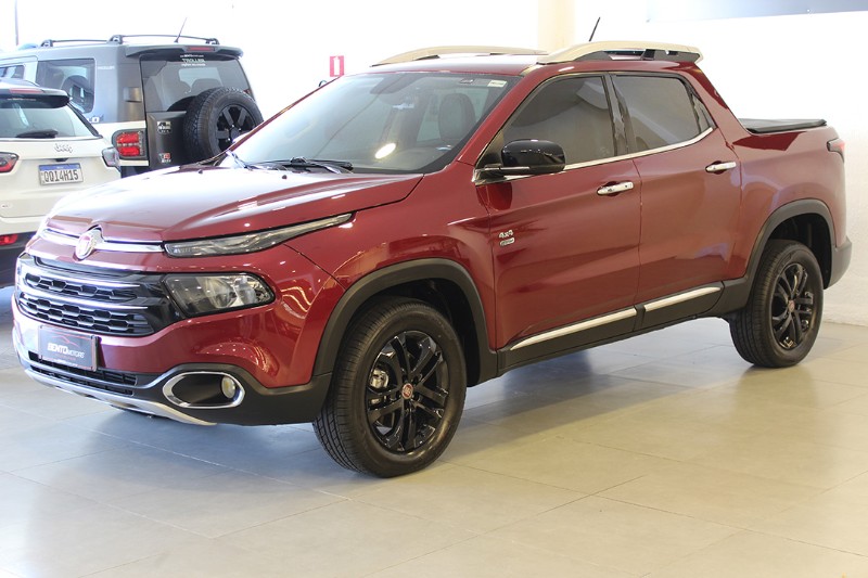 FIAT TORO VOLCANO 2.0 4X4 TURBO DIESEL 2016/2016 BENTO MOTORS BENTO GONÇALVES / Carros no Vale