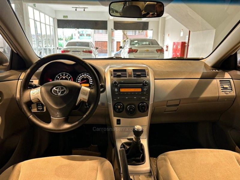 TOYOTA COROLLA 1.8 GLI 16V 2013/2014 PRIDE MOTORS CAXIAS DO SUL / Carros no Vale