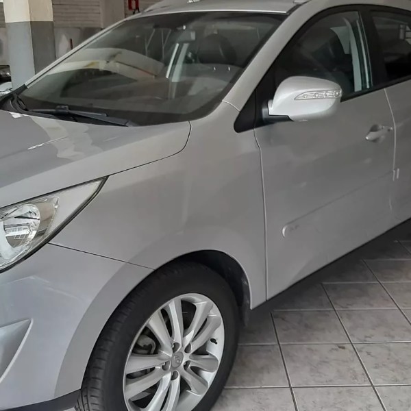 HYUNDAI IX 35 2.0 2015/2016 RENAUTO VEÍCULOS LAJEADO / Carros no Vale