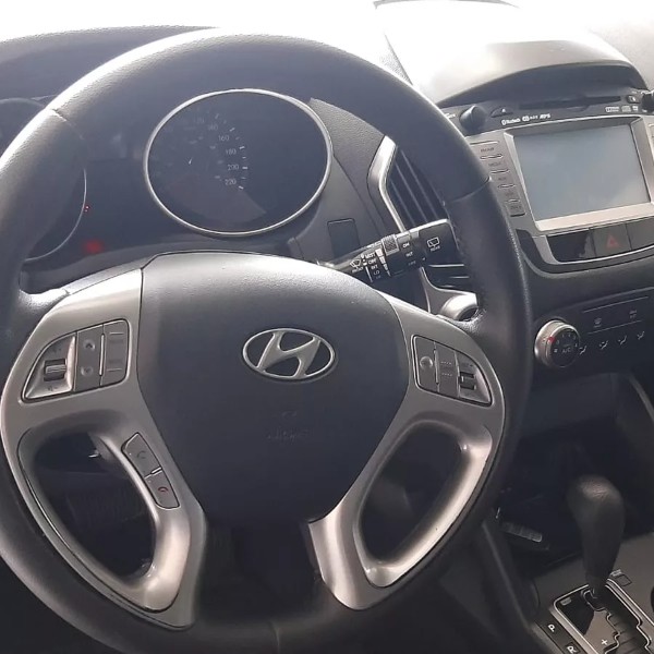 HYUNDAI IX 35 2.0 2015/2016 RENAUTO VEÍCULOS LAJEADO / Carros no Vale