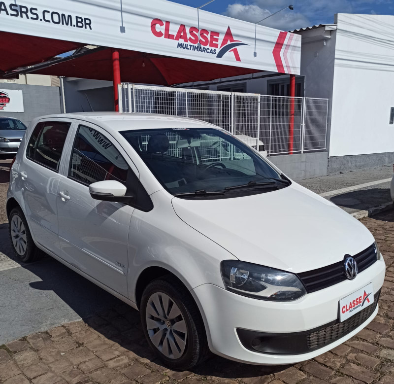 VOLKSWAGEN FOX 1.6 G2 TREND 4P 2011/2012 CLASSE A MULTIMARCAS VENÂNCIO AIRES / Carros no Vale